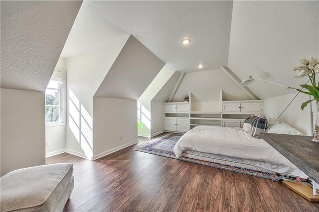 14236 Nieman Road, Overland Park, KS 66221