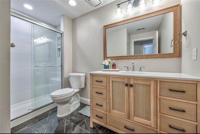 14236 Nieman Road, Overland Park, KS 66221