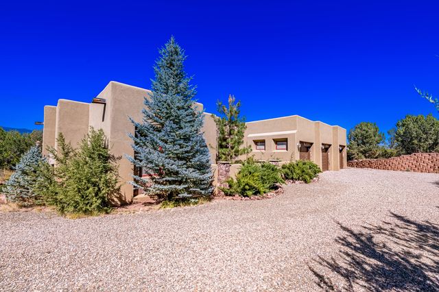 6 Storyteller Court, Sandia Park, NM 87047