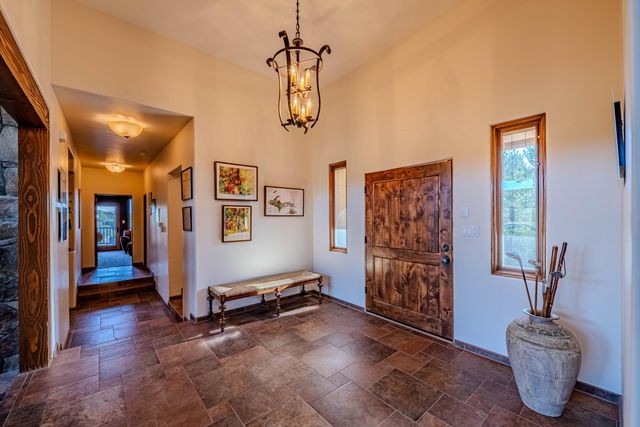 6 Storyteller Court, Sandia Park, NM 87047
