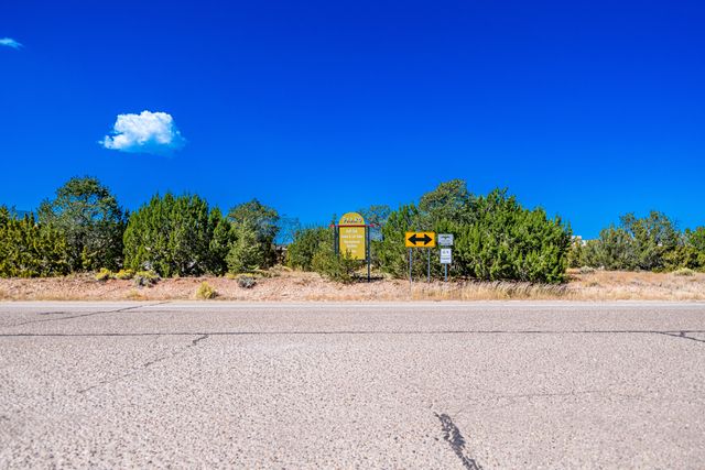 6 Storyteller Court, Sandia Park, NM 87047