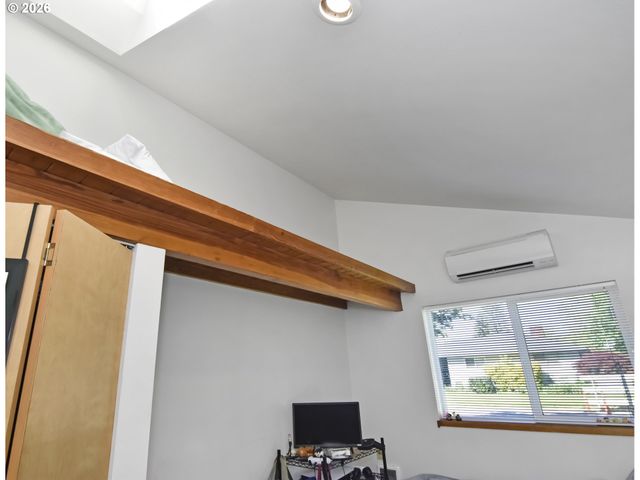 1120 E 24TH Ave, Eugene, OR 97403