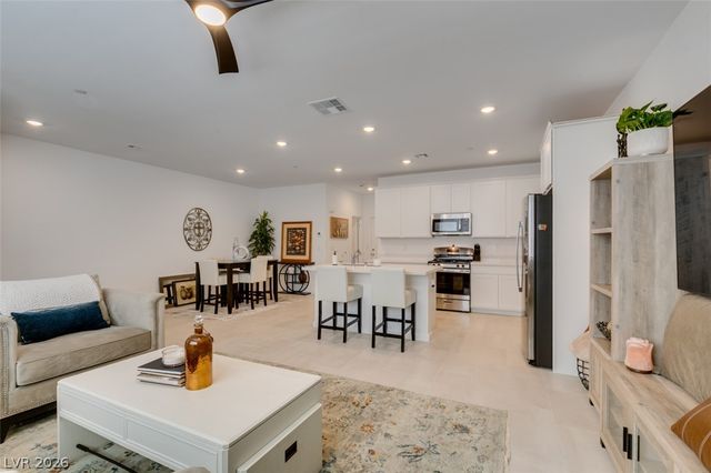 1535 Maria Crossing Avenue, Henderson, NV 89002
