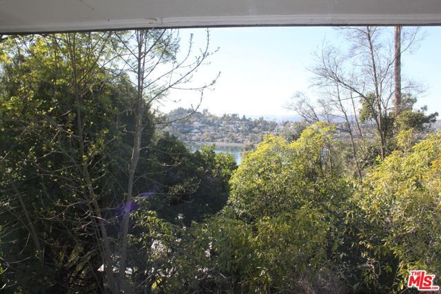 2335 Silver Ridge Avenue, Los Angeles, CA 90039