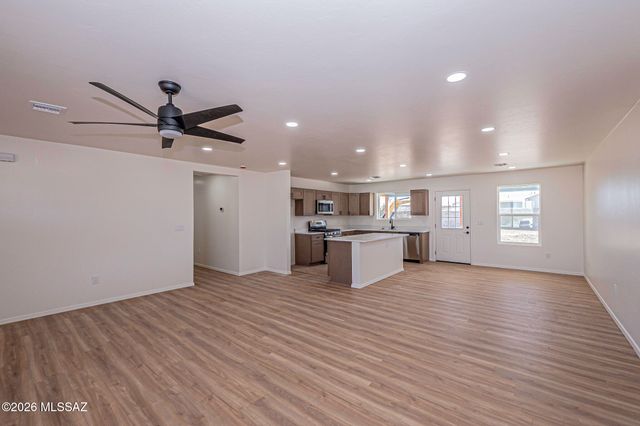 593 W Frying Pan Road, Safford, AZ 85546