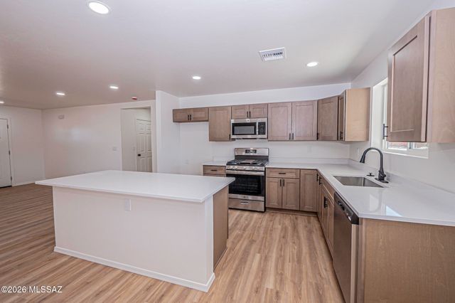 593 W Frying Pan Road, Safford, AZ 85546