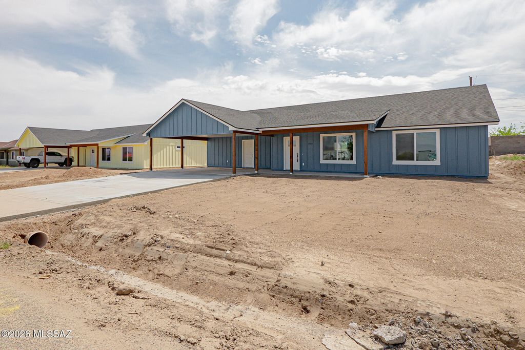 593 W Frying Pan Road, Safford, AZ 85546