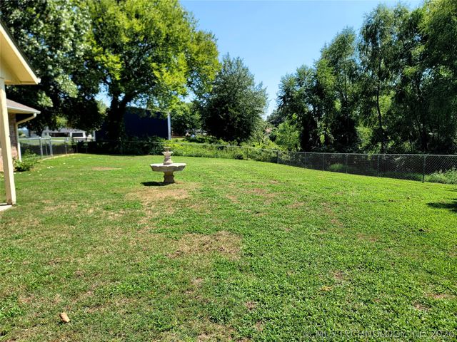 112 Meadowlark Road, Eufaula, OK 74432