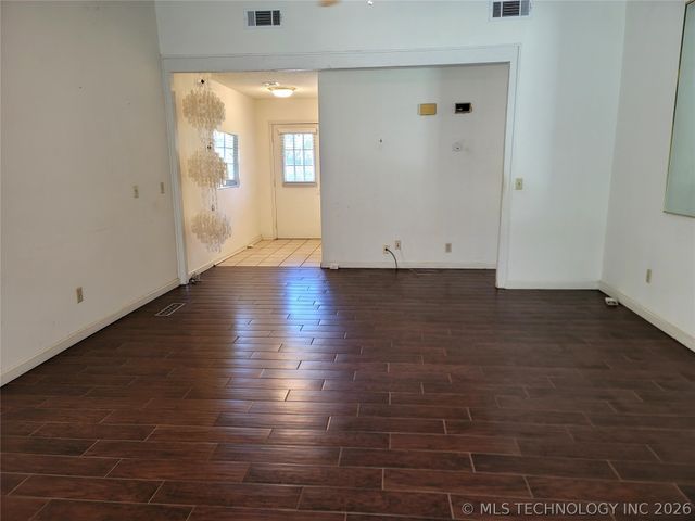 112 Meadowlark Road, Eufaula, OK 74432