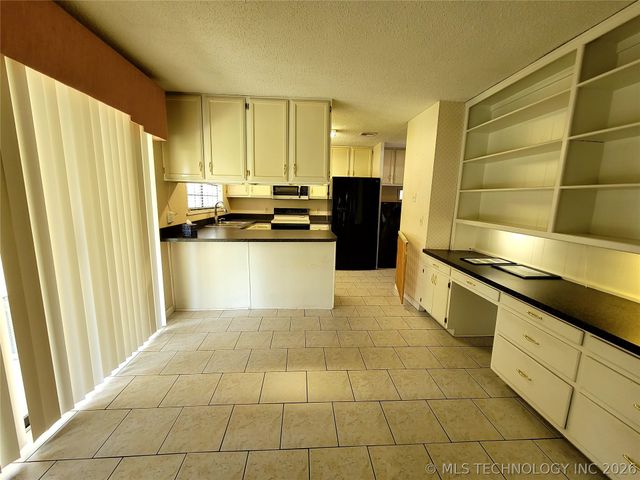 112 Meadowlark Road, Eufaula, OK 74432