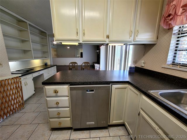 112 Meadowlark Road, Eufaula, OK 74432