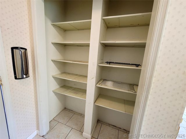 112 Meadowlark Road, Eufaula, OK 74432