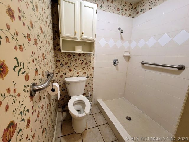 112 Meadowlark Road, Eufaula, OK 74432