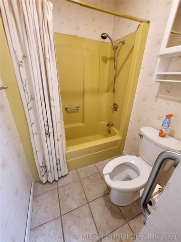 112 Meadowlark Road, Eufaula, OK 74432