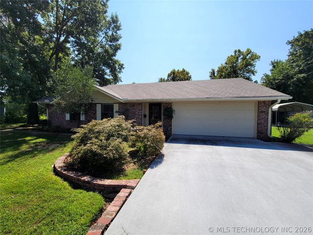 112 Meadowlark Road, Eufaula, OK 74432