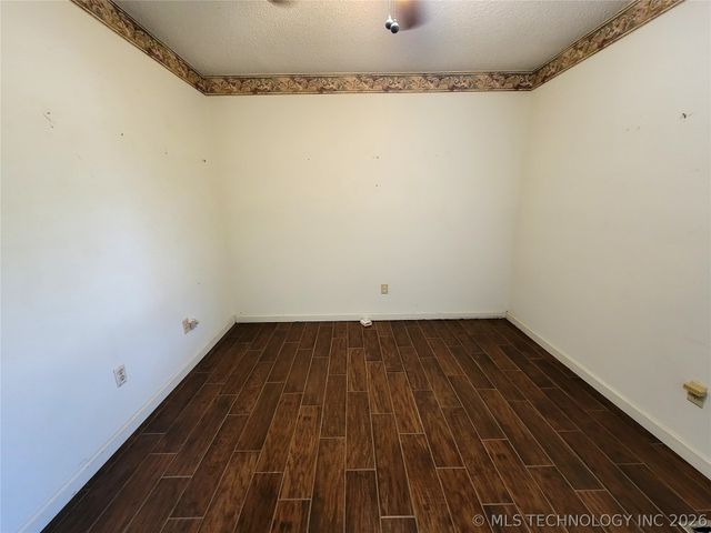 112 Meadowlark Road, Eufaula, OK 74432