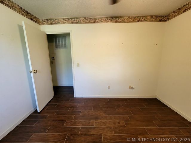 112 Meadowlark Road, Eufaula, OK 74432