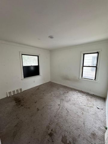 19372 Woodbine Street, Detroit, MI 48219