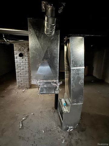 19372 Woodbine Street, Detroit, MI 48219