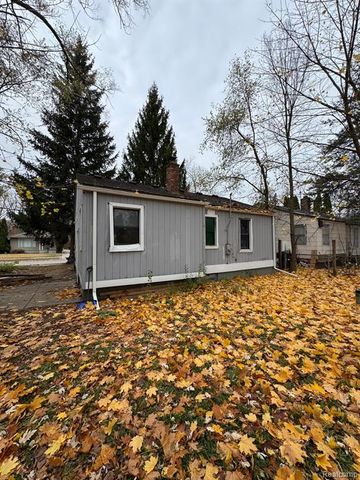 19372 Woodbine Street, Detroit, MI 48219