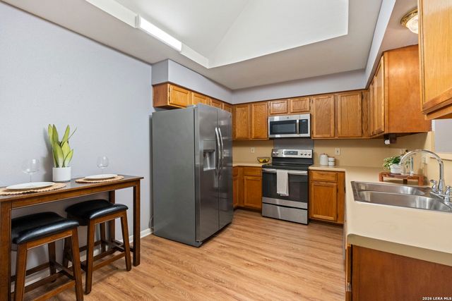 10311 GRAND CIR, San Antonio, TX 78239