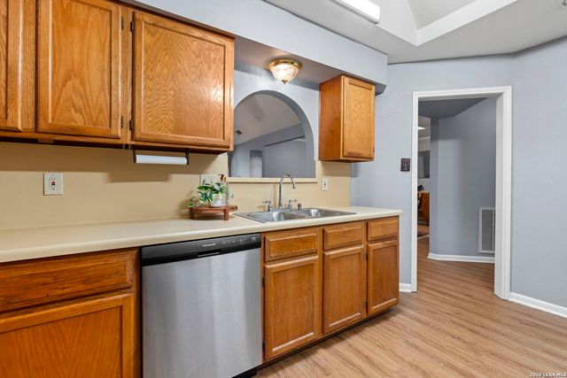 10311 GRAND CIR, San Antonio, TX 78239