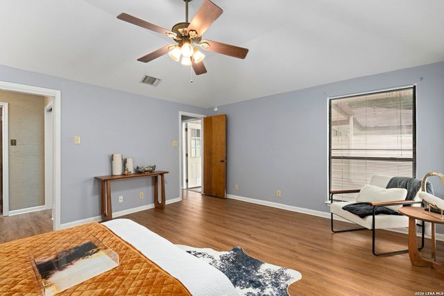 10311 GRAND CIR, San Antonio, TX 78239