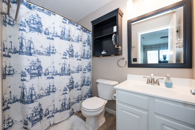 12235 Bubbling Brook Drive 900, Fishers, IN 46038