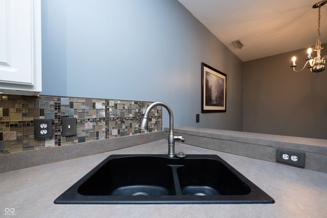 12235 Bubbling Brook Drive 900, Fishers, IN 46038