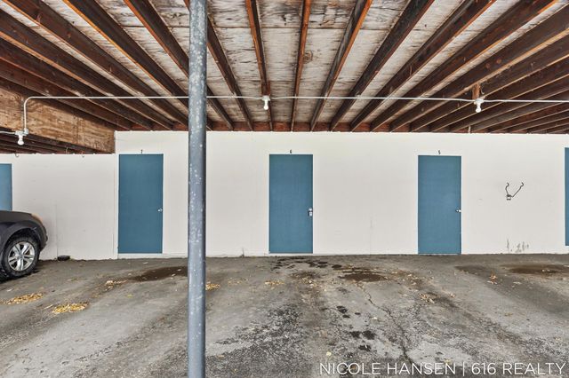 2581 Ridgecroft Drive Se 302, City Of Kentwood, MI 49546