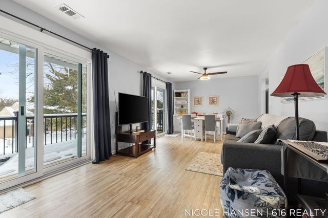 2581 Ridgecroft Drive Se 302, City Of Kentwood, MI 49546