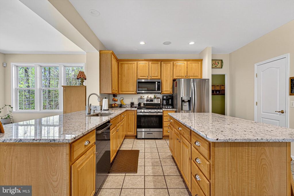 Image 7 of property listing at 1504 OAKVILLE CT, Bel Air, MD 21014