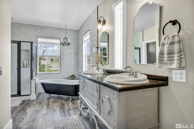 996 Farrier Court, Gardnerville, NV 89410