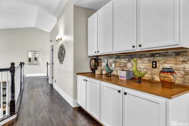 996 Farrier Court, Gardnerville, NV 89410