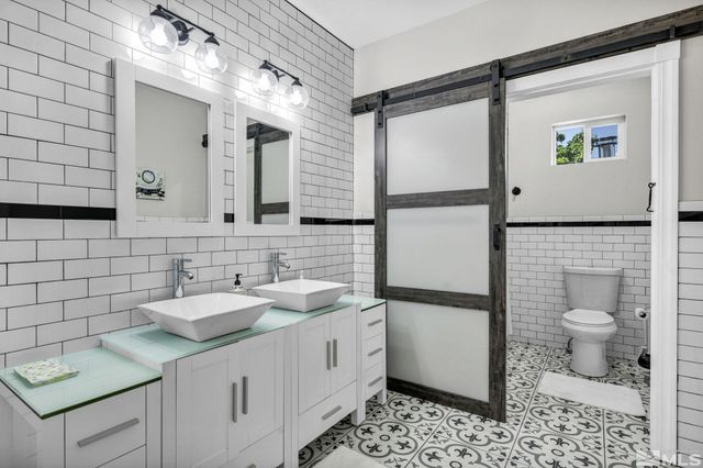 996 Farrier Court, Gardnerville, NV 89410