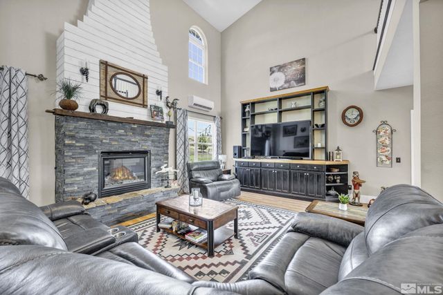 996 Farrier Court, Gardnerville, NV 89410