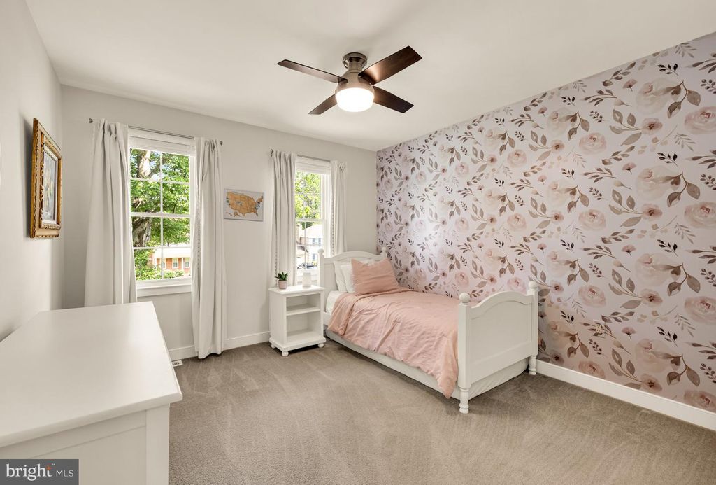 Image 25 of property listing at 5209 CONTINENTAL DR, Rockville, MD 20853
