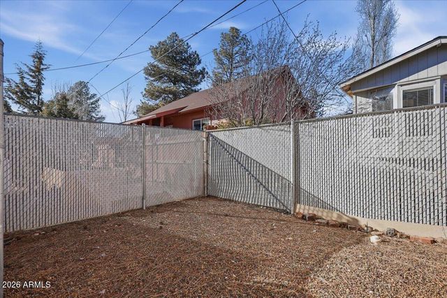 430 E OAK Drive, Munds Park, AZ 86017