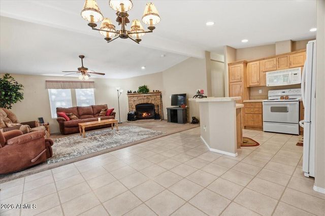 430 E OAK Drive, Munds Park, AZ 86017