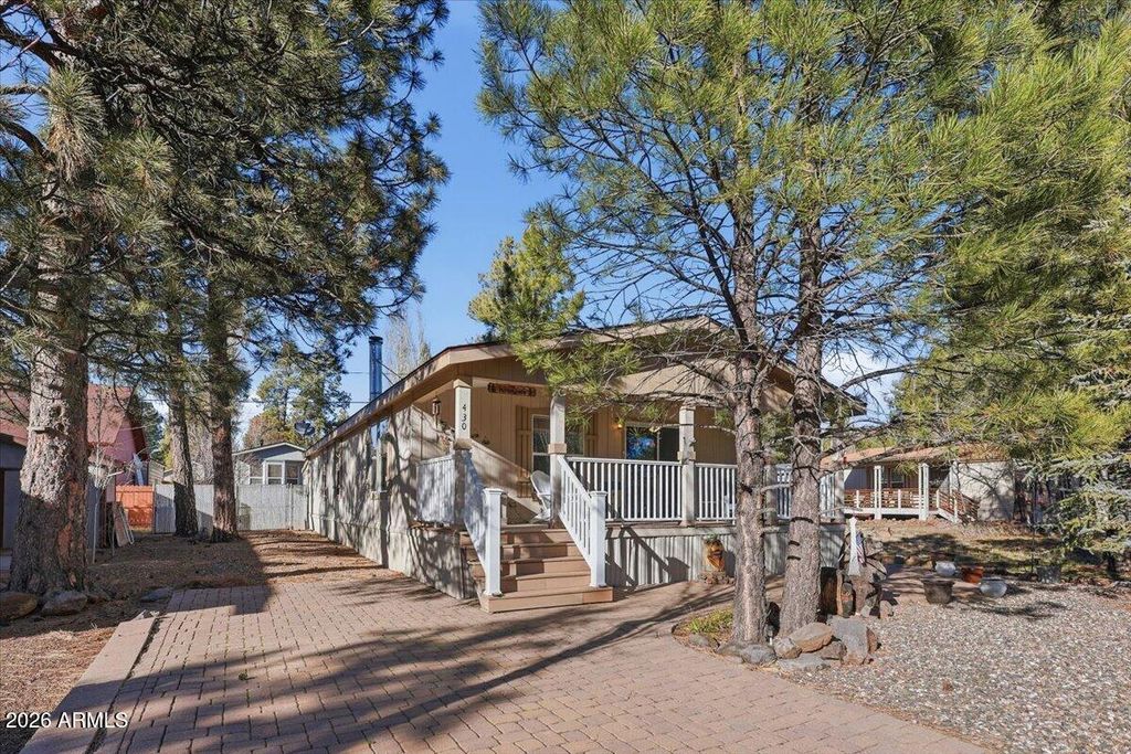 430 E OAK Drive, Munds Park, AZ 86017