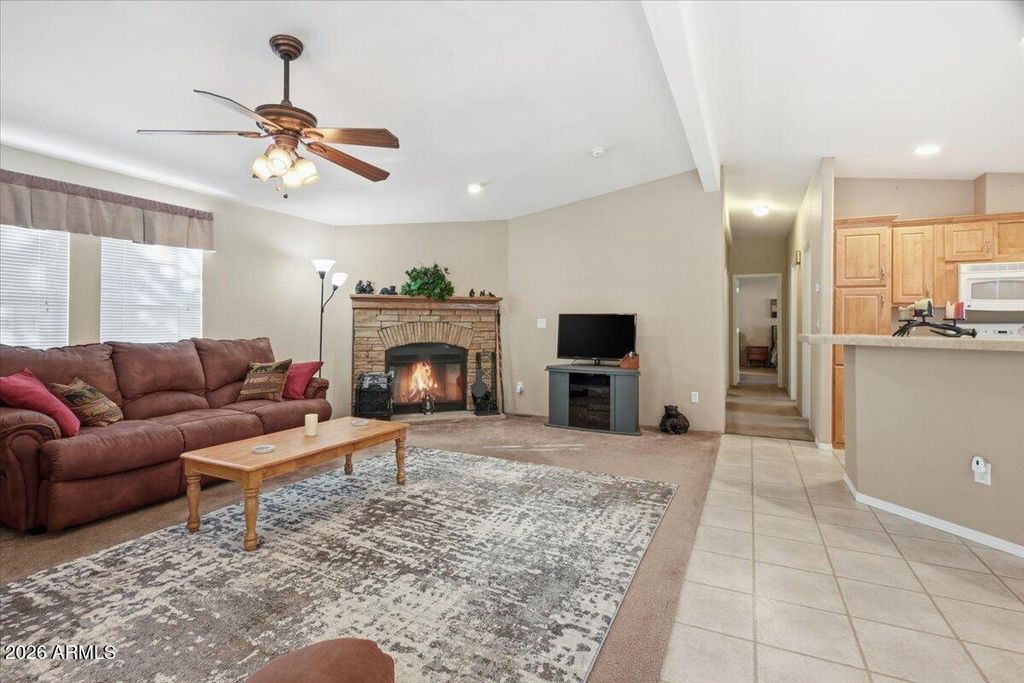 Image 5 of property listing at 430 E OAK Drive, Munds Park, AZ 86017