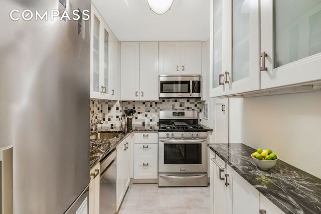 16 W 16th St Apt 6HN, New York City, NY 10011