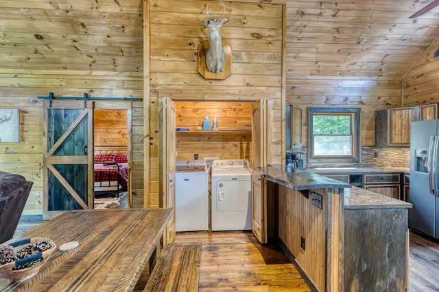 30 Trinity Hills Lane, Mineral Bluff, GA 30559