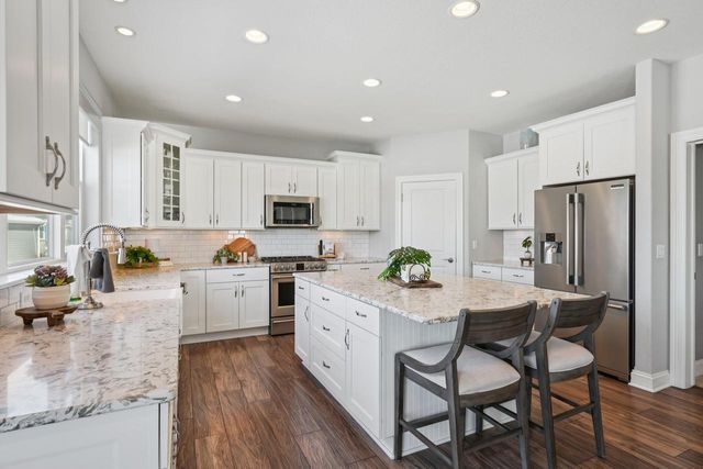 W137N6161 Weyer Farm COURT, Menomonee Falls, WI 53051