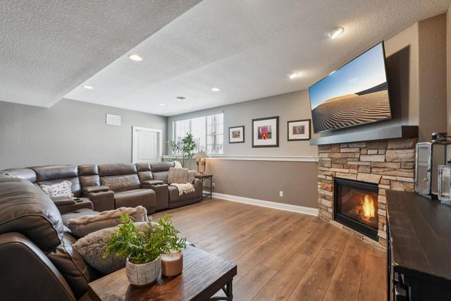 W137N6161 Weyer Farm COURT, Menomonee Falls, WI 53051