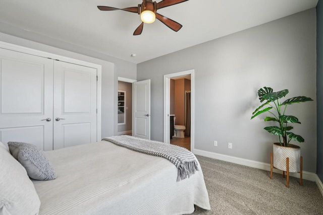 W137N6161 Weyer Farm COURT, Menomonee Falls, WI 53051