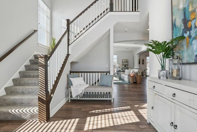 W137N6161 Weyer Farm COURT, Menomonee Falls, WI 53051