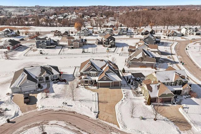 W137N6161 Weyer Farm COURT, Menomonee Falls, WI 53051