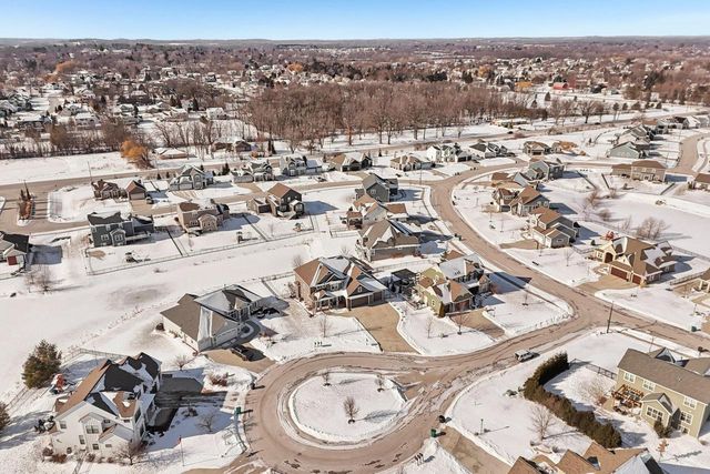 W137N6161 Weyer Farm COURT, Menomonee Falls, WI 53051