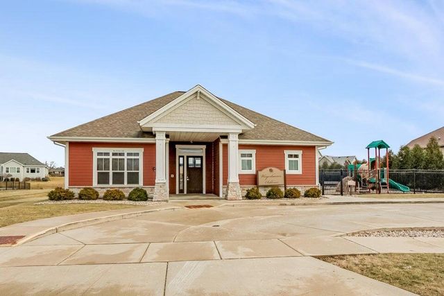 W137N6161 Weyer Farm COURT, Menomonee Falls, WI 53051